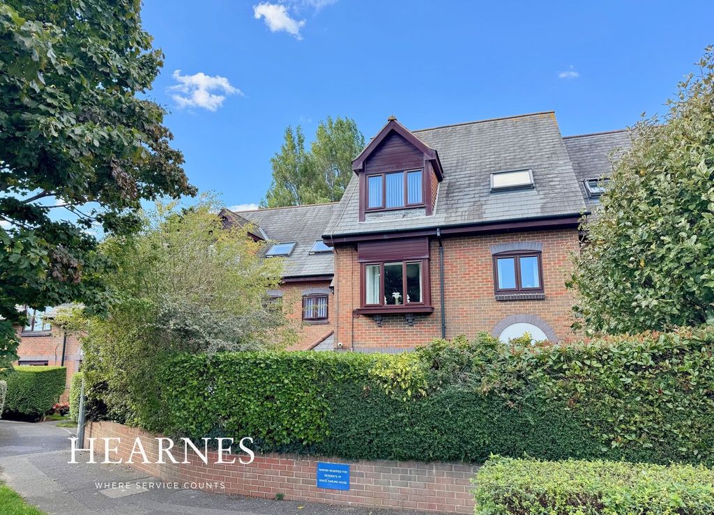 Property photo 1 of 16