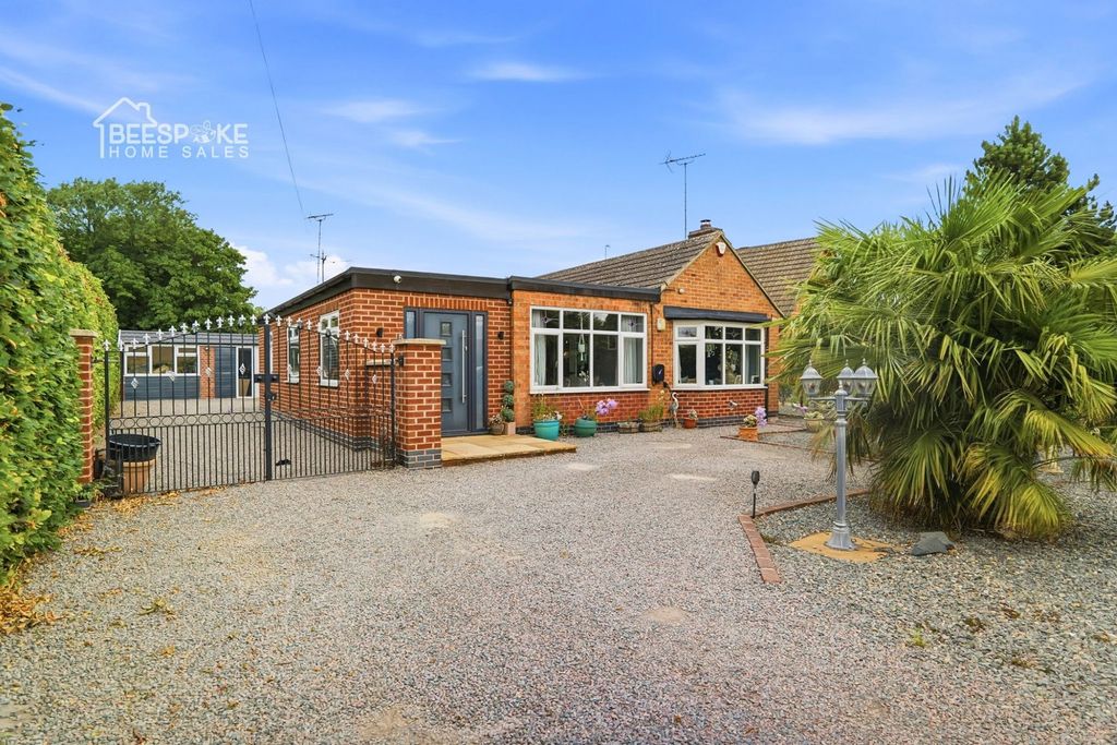 Property photo 1 of 27