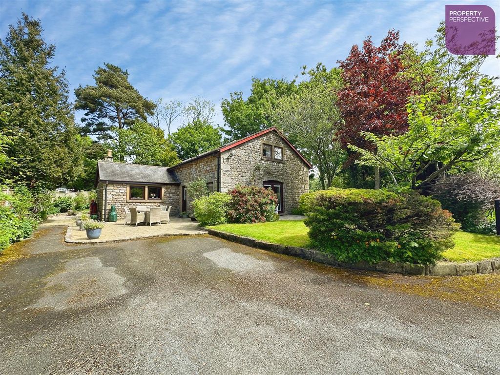 Property photo 1 of 31 Outside