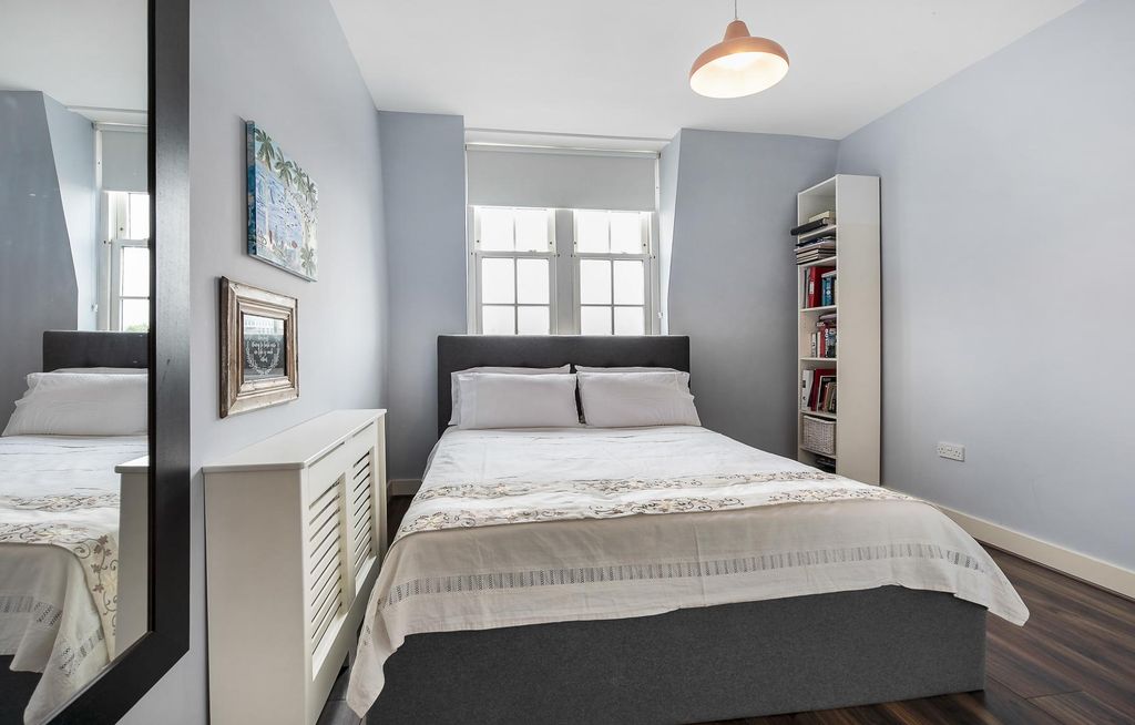 Property photo 3 of 7 View