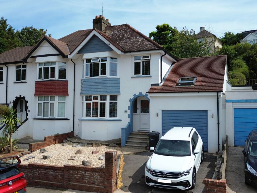 Property photo 1 of 25