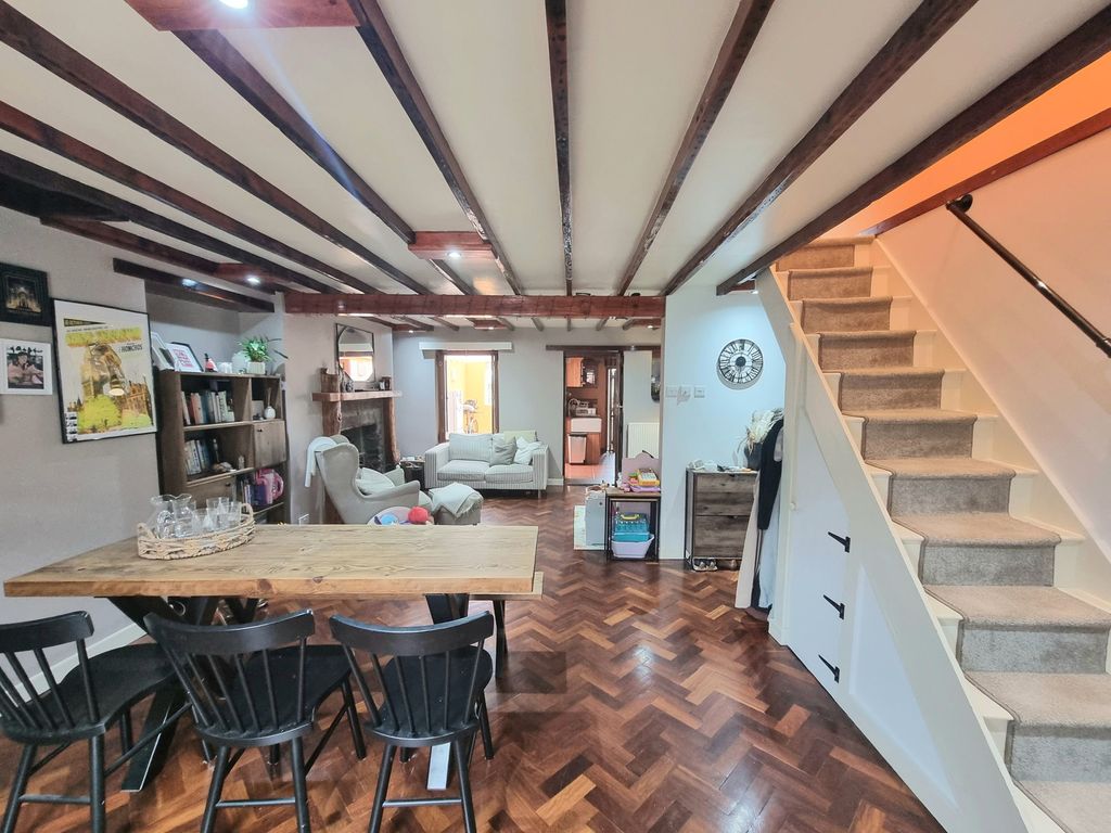 Property photo 2 of 24