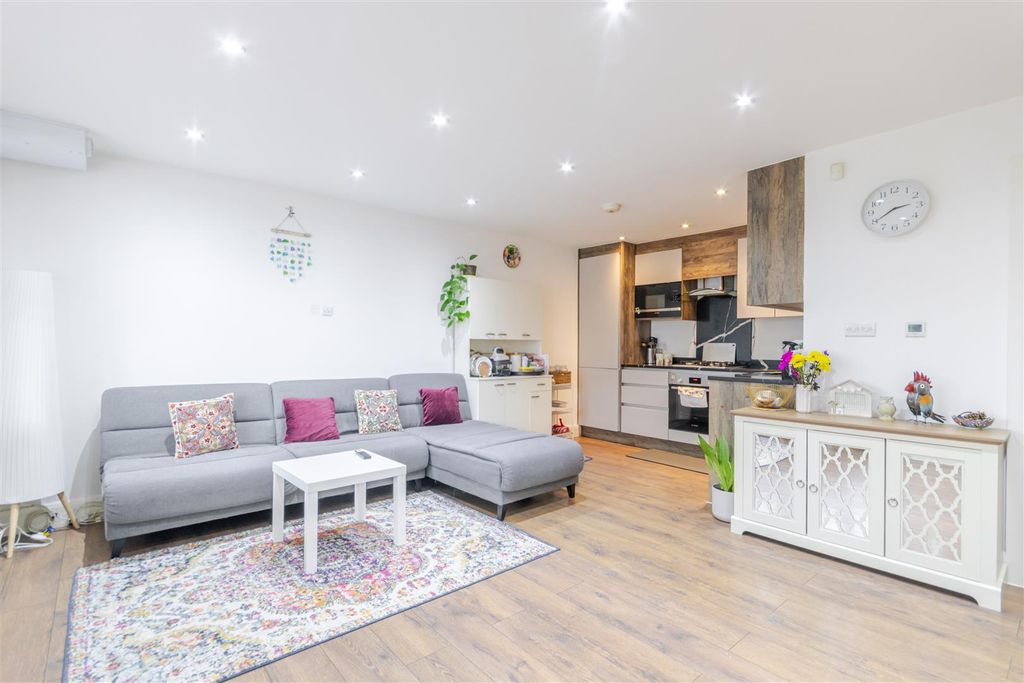 Additional image 10 of 3 bed maisonette for saleEastcote Road, Pinner HA5