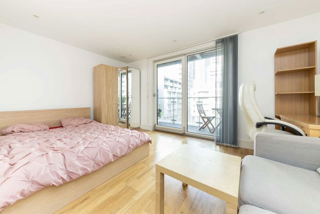 Property photo 2 of 5