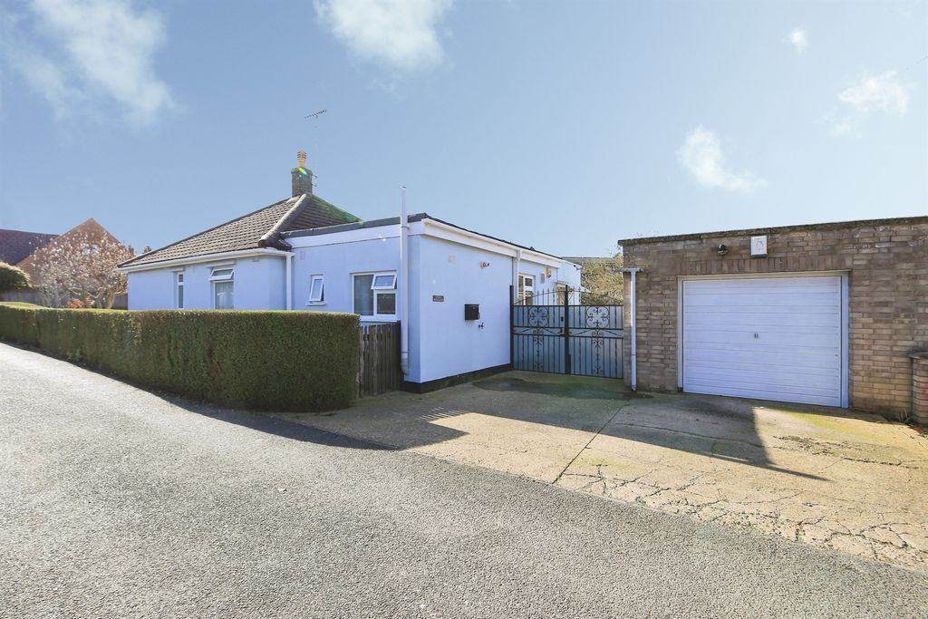 Property photo 1 of 15