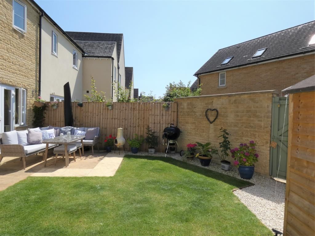 Property photo 2 of 11