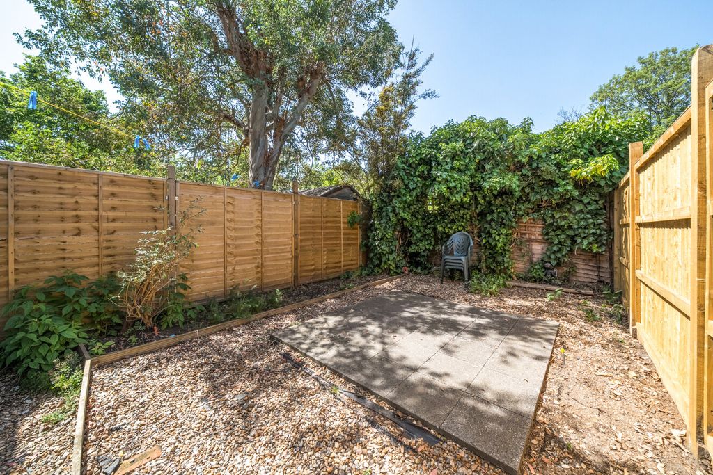 Property photo 2 of 10 1-6A15d9926B6B1-1...