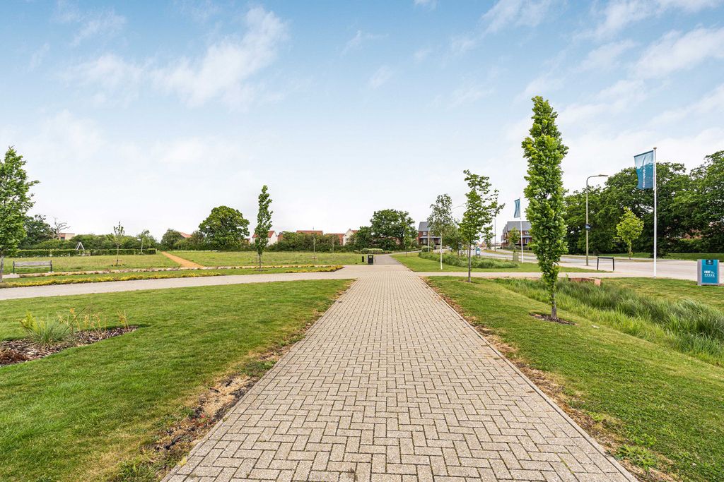 Additional image 16 of 2 bed flat for saleFranklin Gardens, Didcot OX11