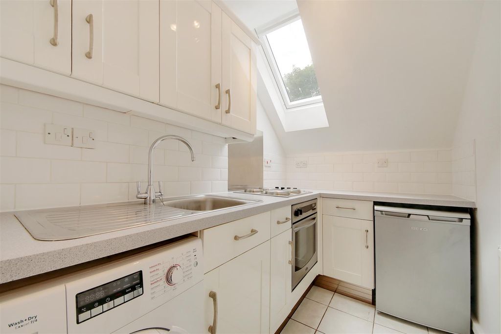 Property photo 3 of 8 Img3383Img3385Dp_Dp_19810560.Jpg