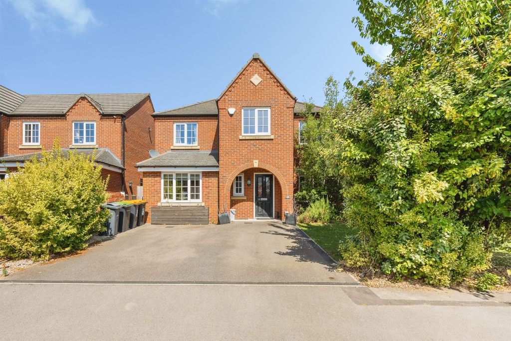 Property photo 1 of 19