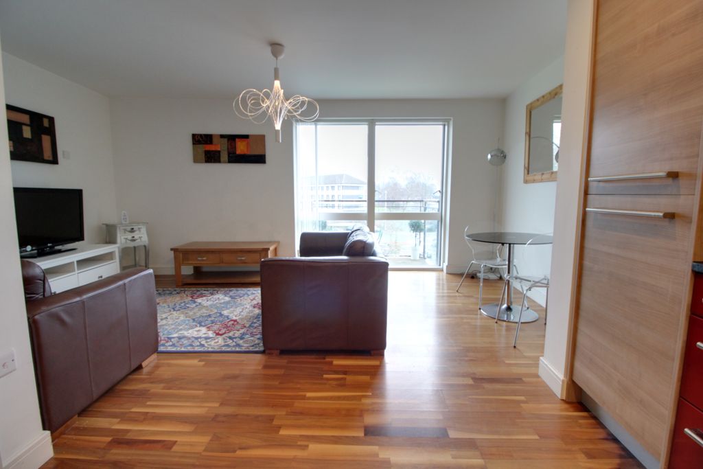 Property photo 2 of 9