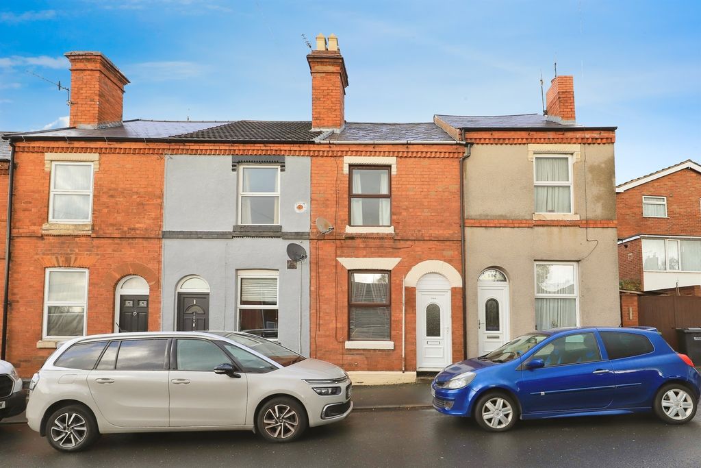 Property photo 1 of 17