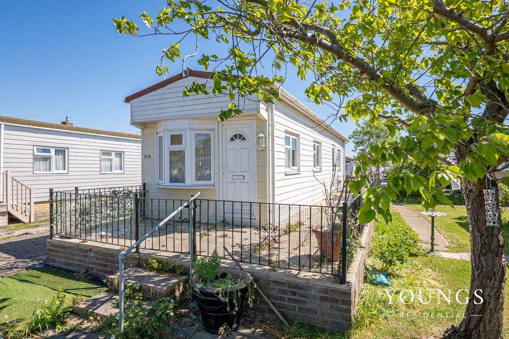 Property photo 1 of 20
