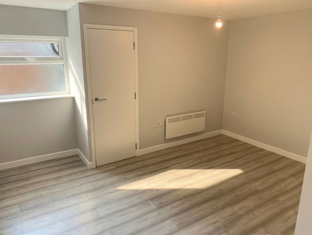 Property photo 2 of 6 Images