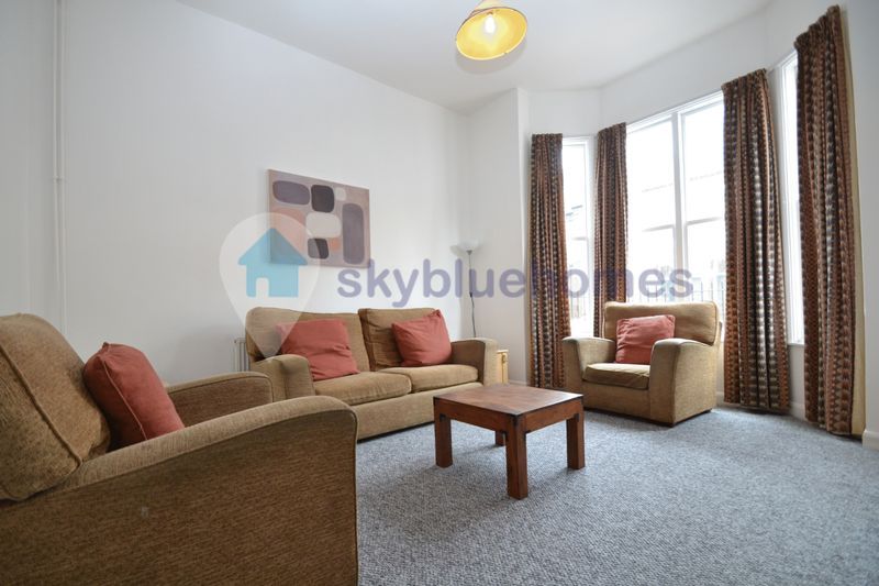 Property photo 1 of 7 Photo 8