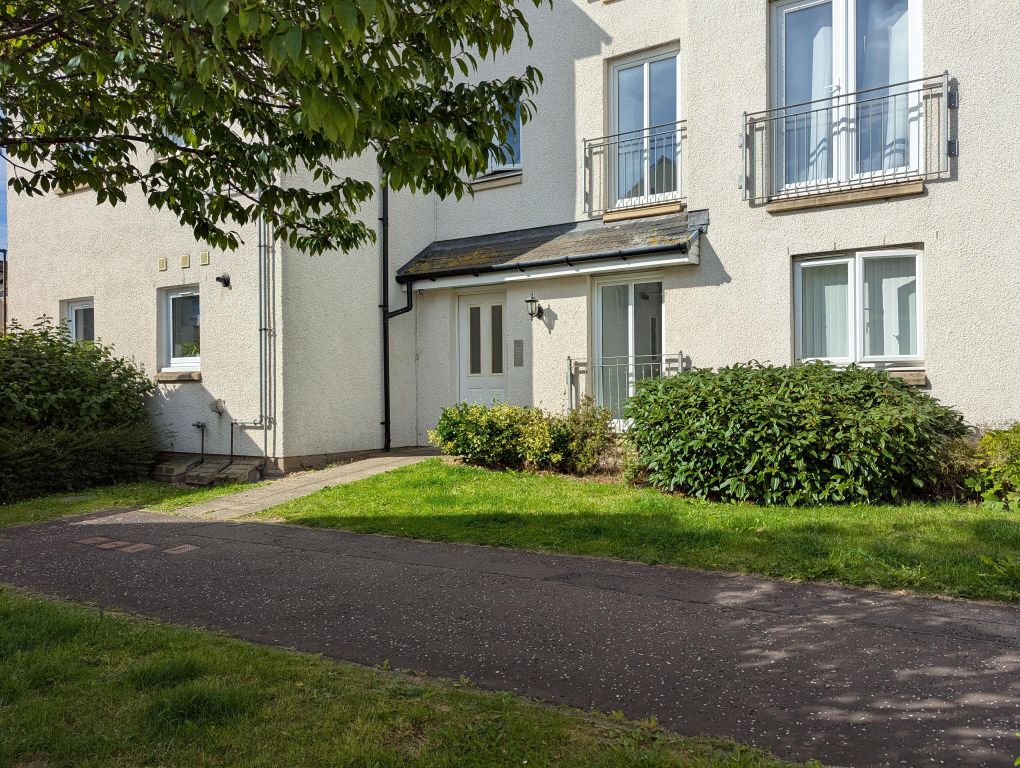 Property photo 2 of 16