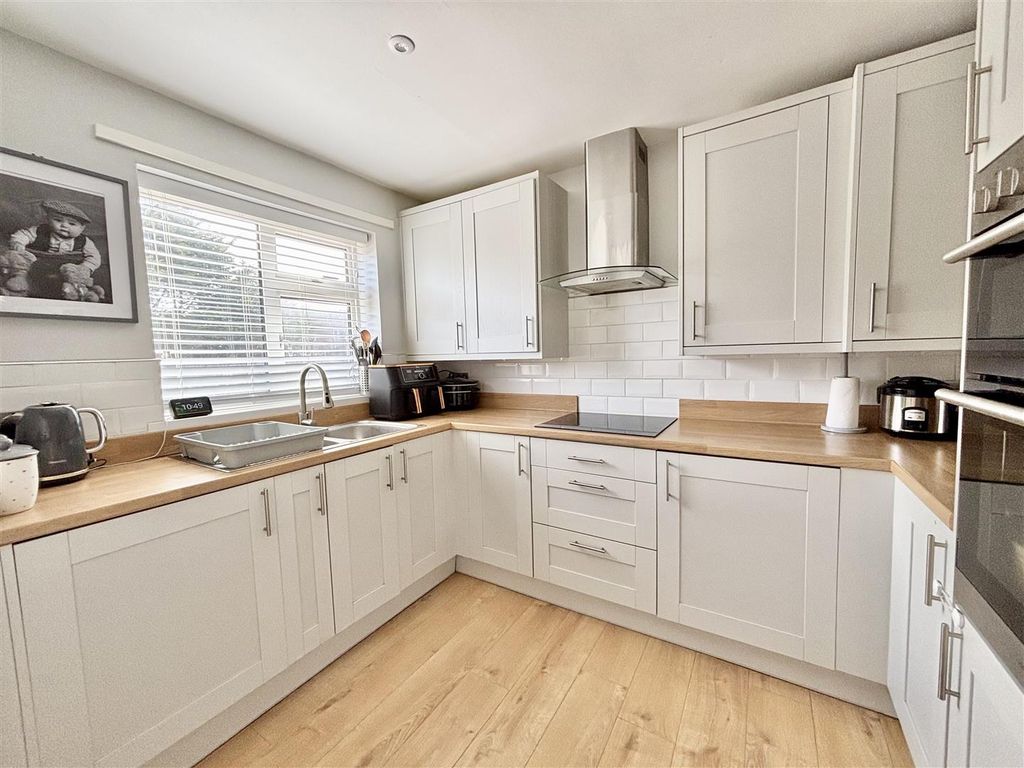 Property photo 3 of 21 Img_4364.Jpeg