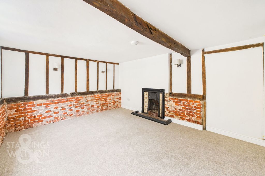 Property photo 2 of 26