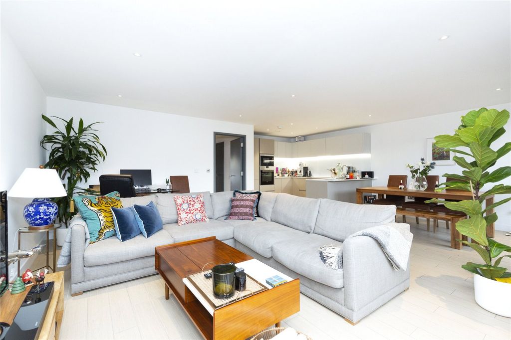 Property photo 1 of 15 Open Plan Living