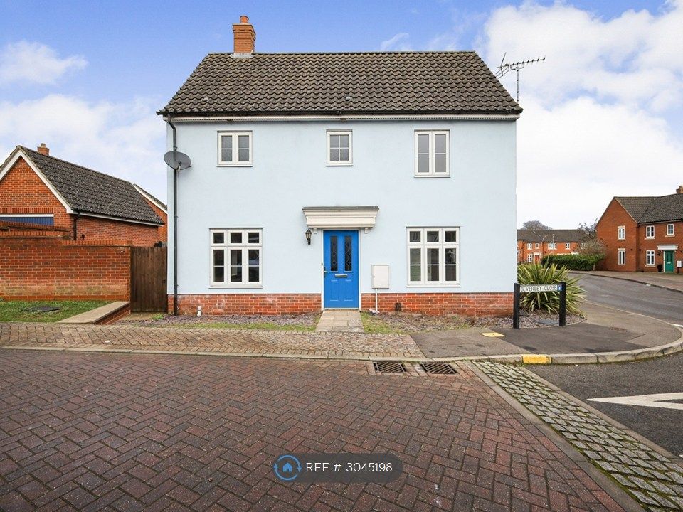 Property photo 2 of 13