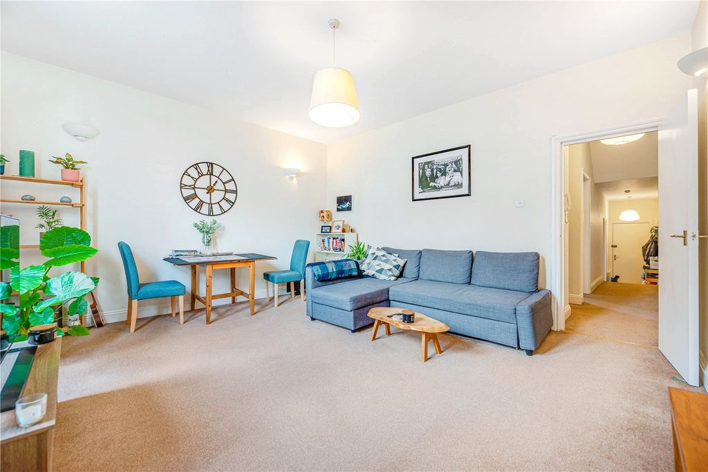 Property photo 1 of 10 Picture No. 08