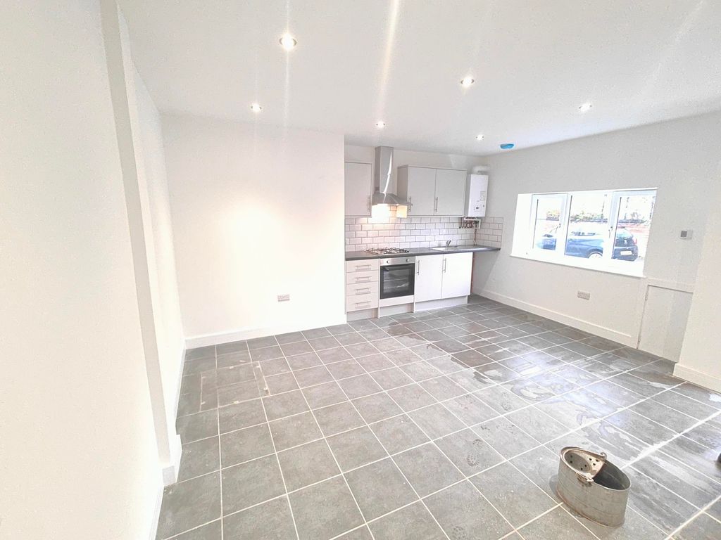 Property photo 1 of 11 Image