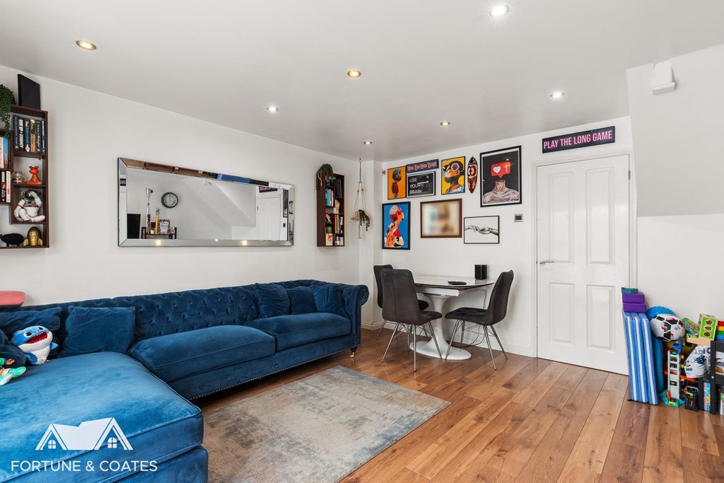 Property photo 3 of 18 Hadleygrange_12.Jpg