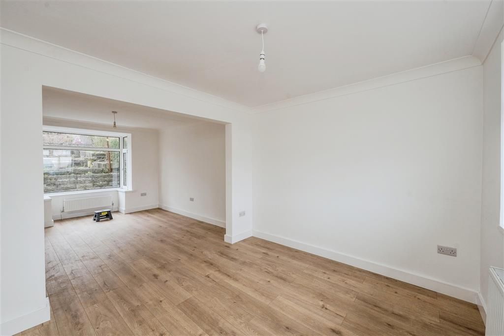 Property photo 2 of 19 Balcony