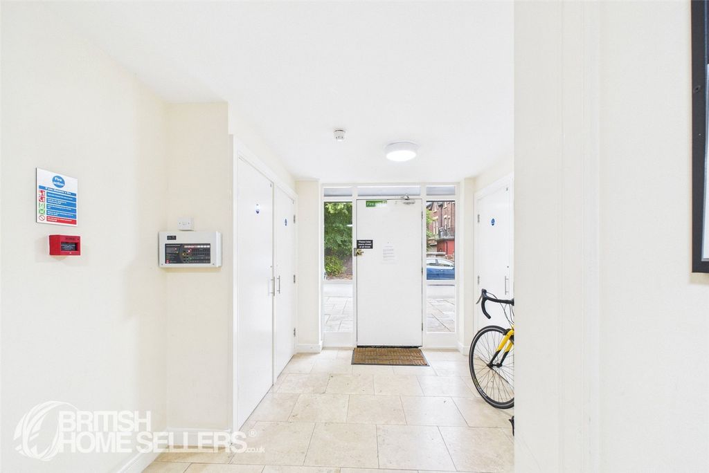 Property photo 3 of 13 Picture No. 11