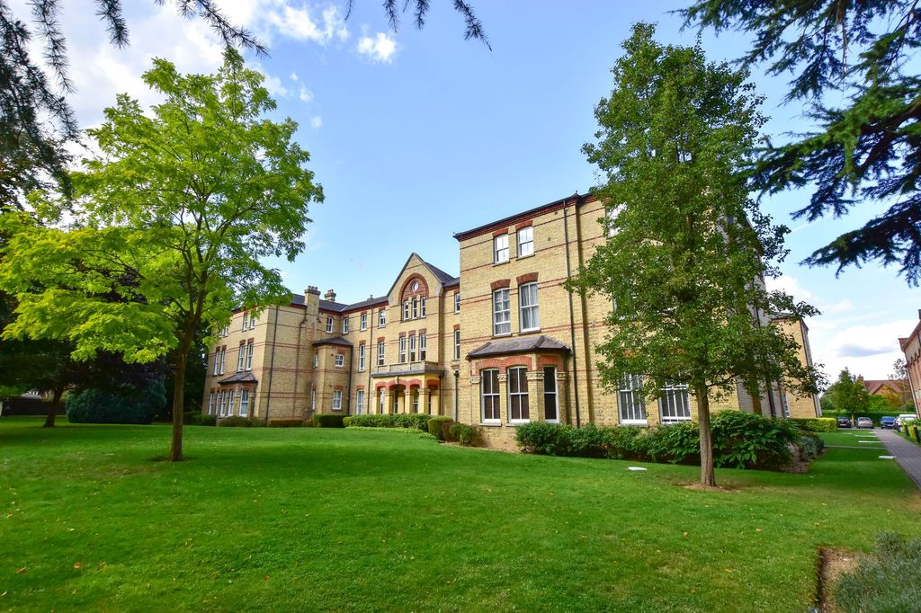 Property photo 1 of 17