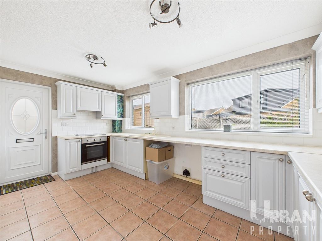 Property photo 2 of 8 Cam03038G0-Pr0191-Still009.Jpg