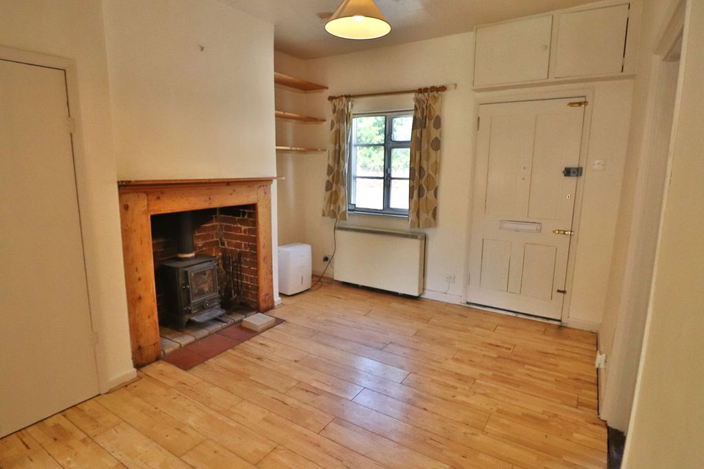 Property photo 3 of 8