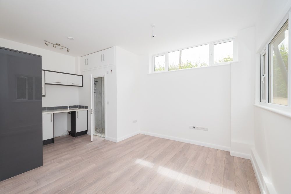 Property photo 3 of 4 Studio Flat