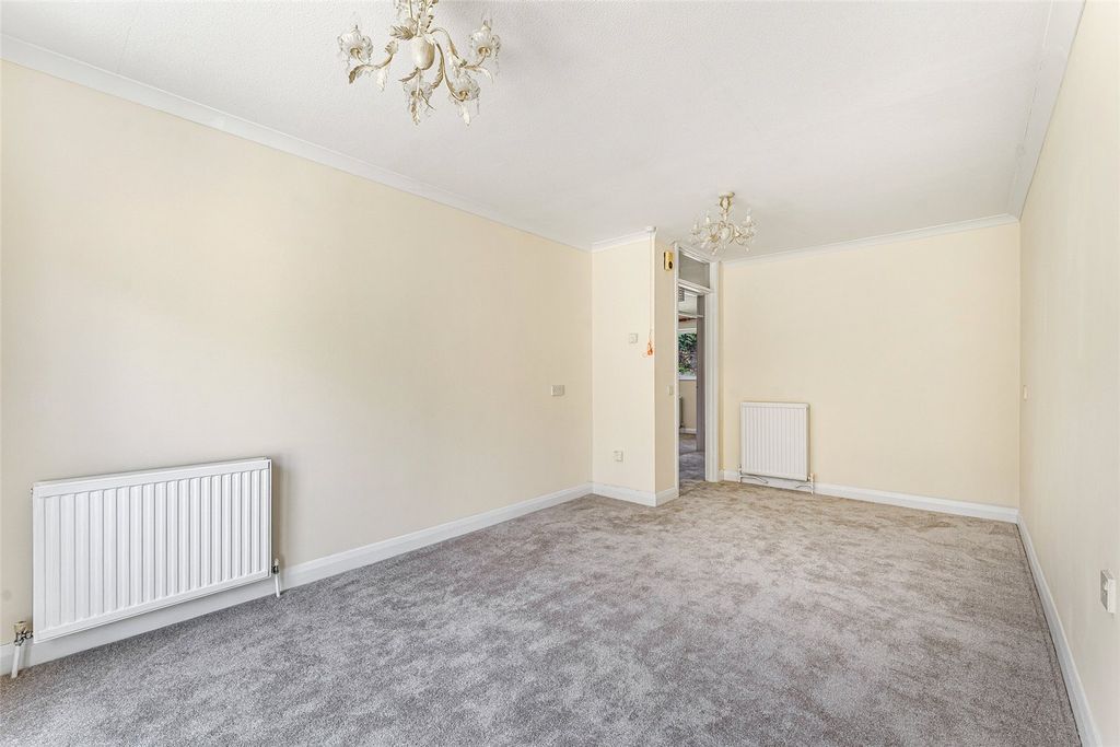 Property photo 3 of 21 Picture No. 01