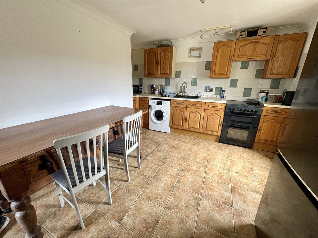 Property photo 3 of 12 Picture No. 04