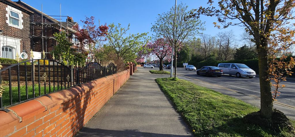 Property photo 2 of 23 Gallery