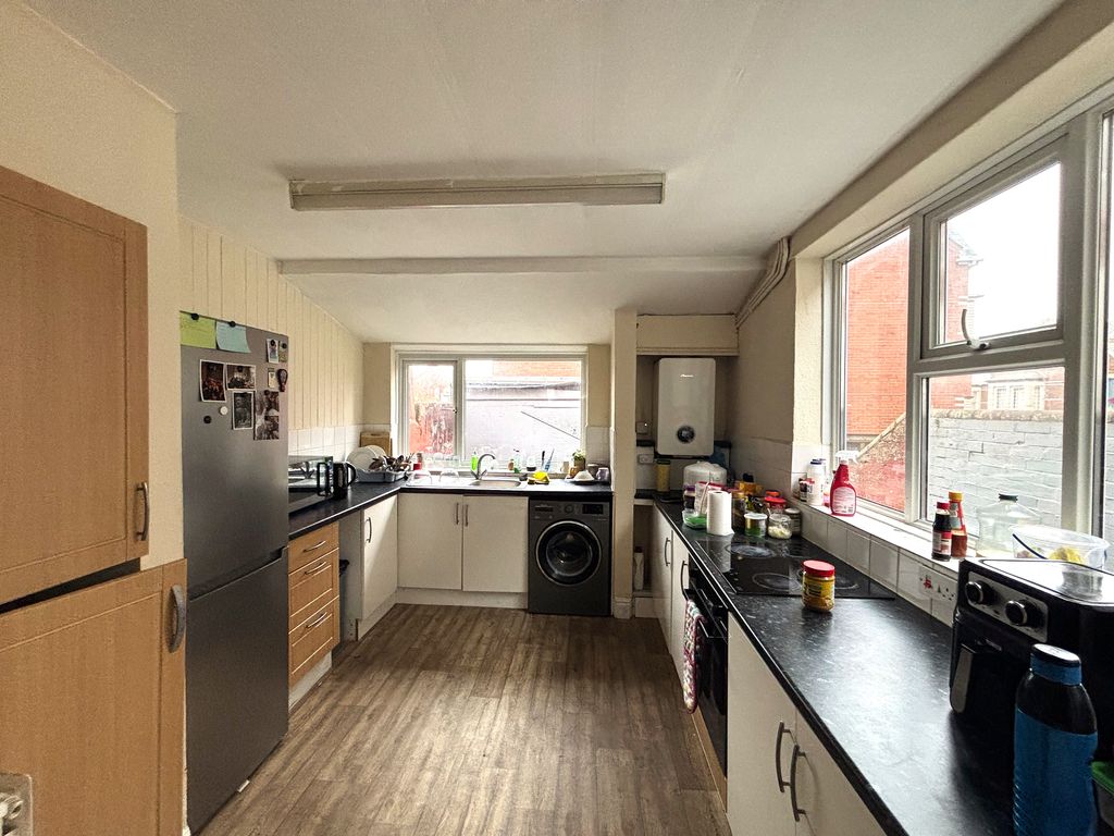 Property photo 1 of 30 Kitchen