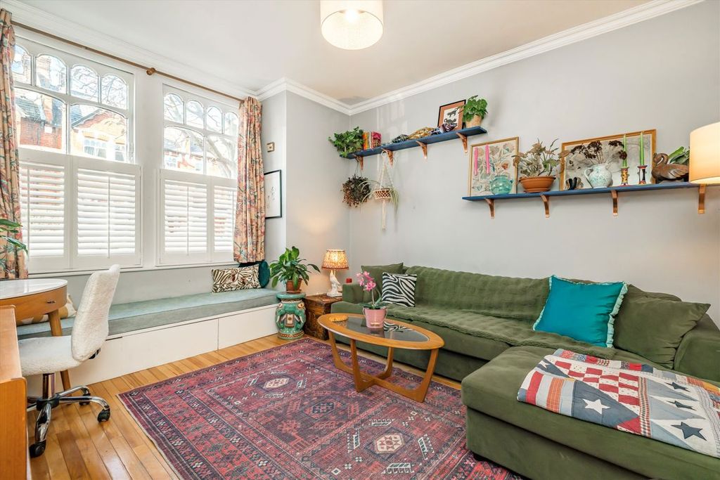 Property photo 2 of 8