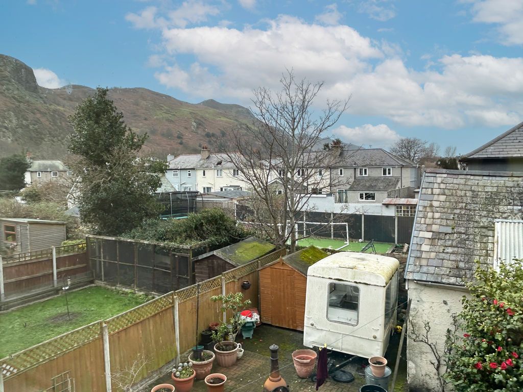 Property photo 2 of 12 Photo 2