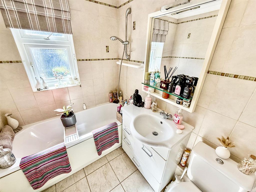 Additional image 15 of 3 bed detached bungalow for saleMaes Y Llan, Llansantffraid SY22