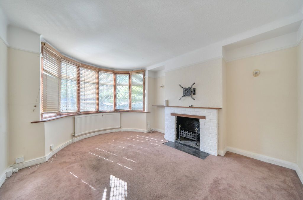 Property photo 2 of 15 Photo 12