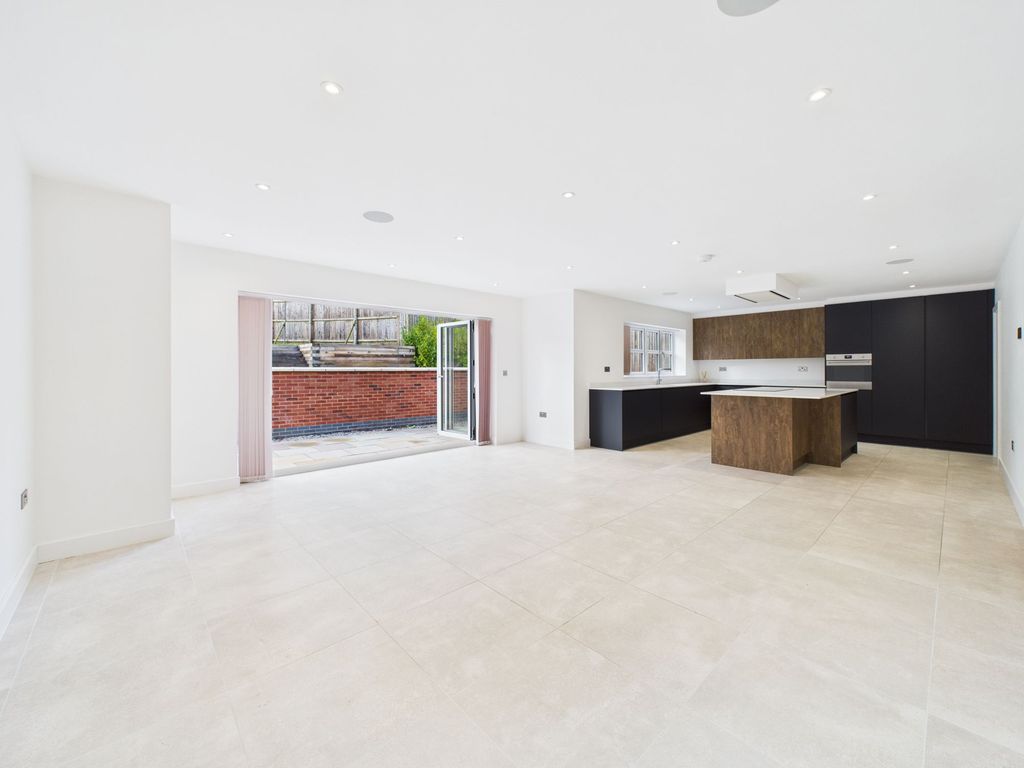 Property photo 2 of 29 Open Plan Living