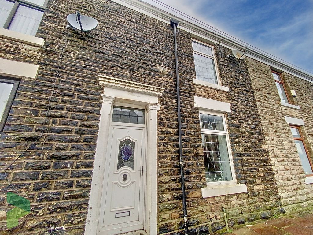 Property photo 2 of 13 Front Exterior