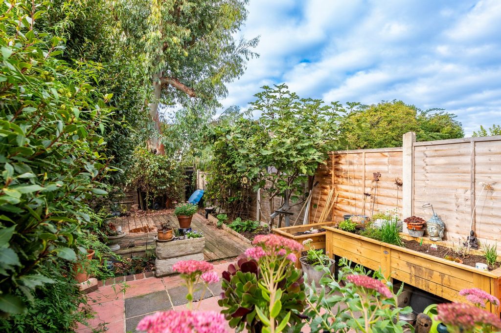 Property photo 3 of 15