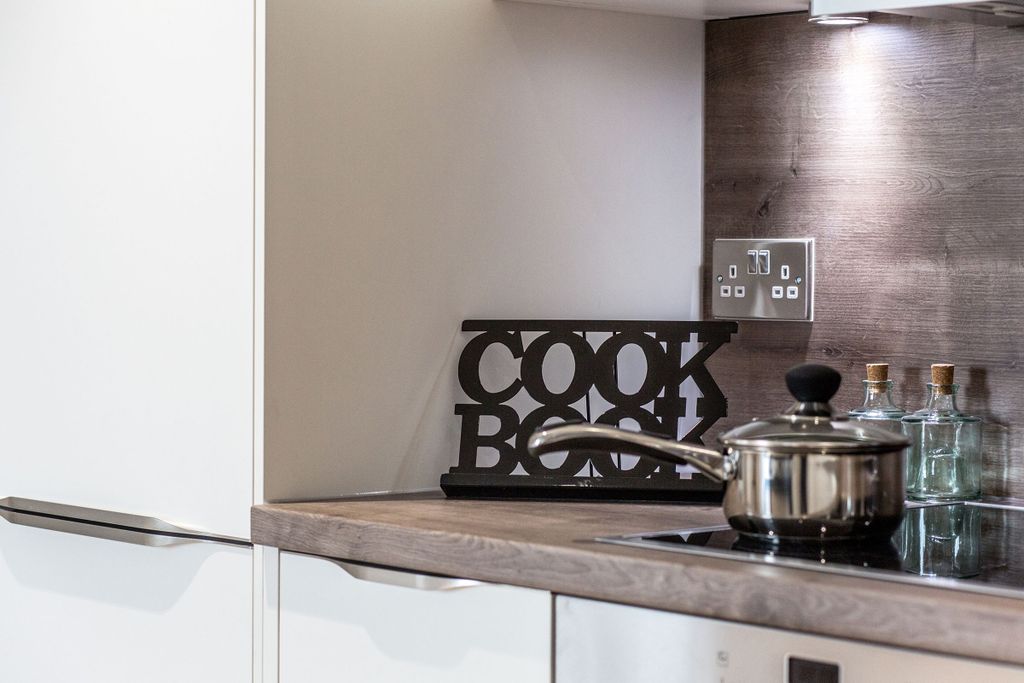 Property photo 1 of 13 Bathroom