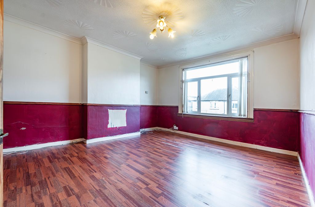 Property photo 2 of 26