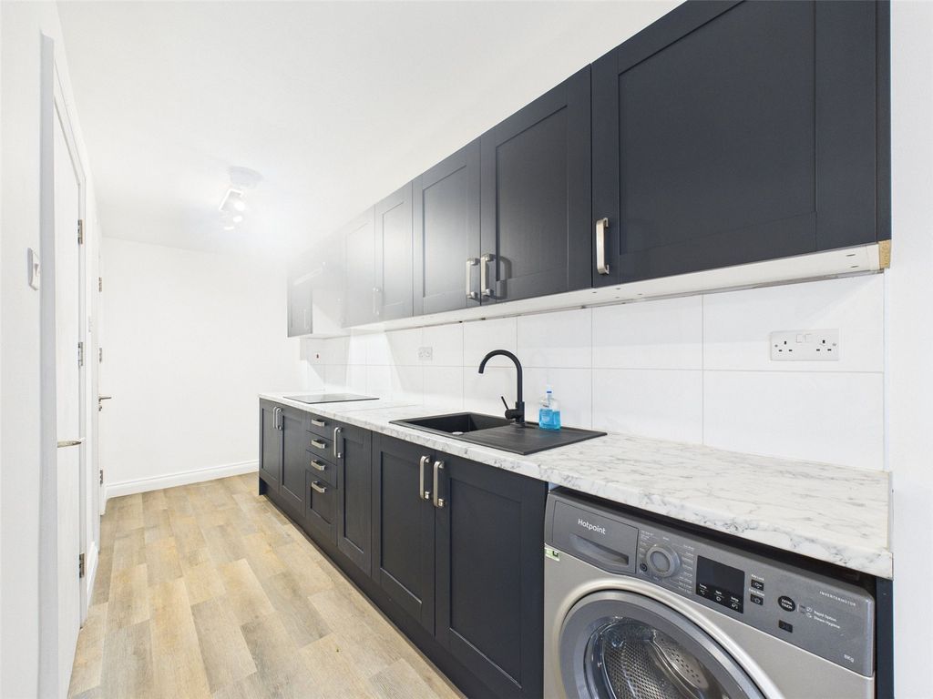 Property photo 3 of 12 Picture No. 03