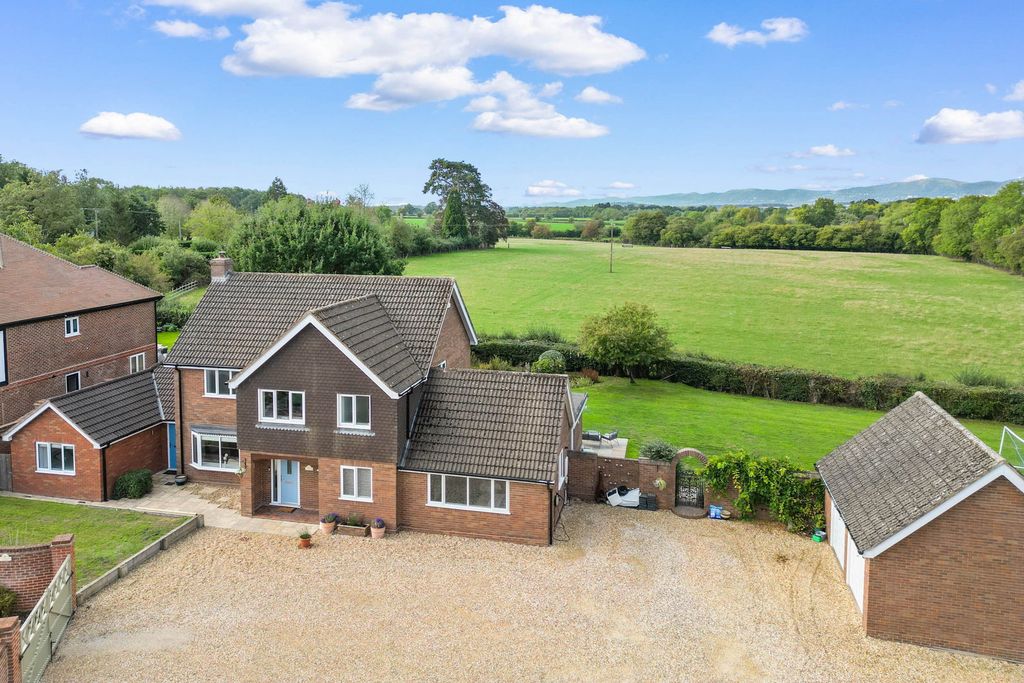 Property photo 1 of 31