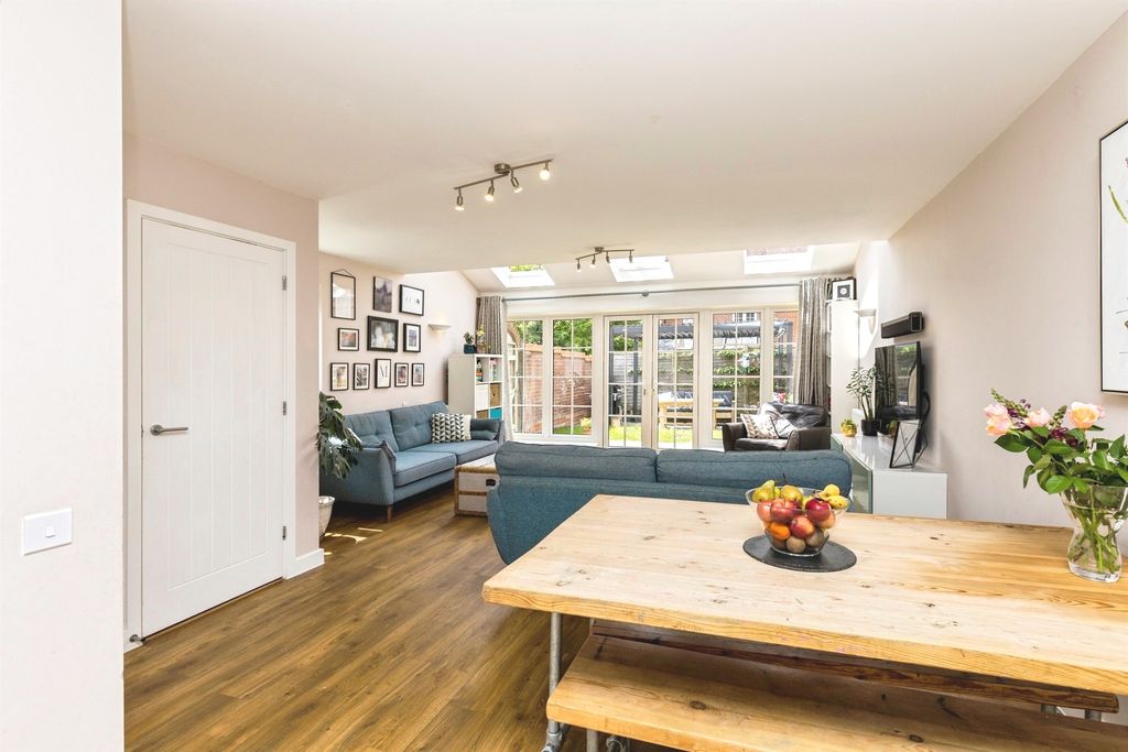 Property photo 2 of 15