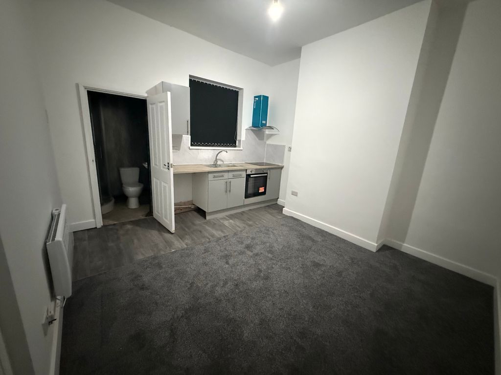 Property photo 3 of 5